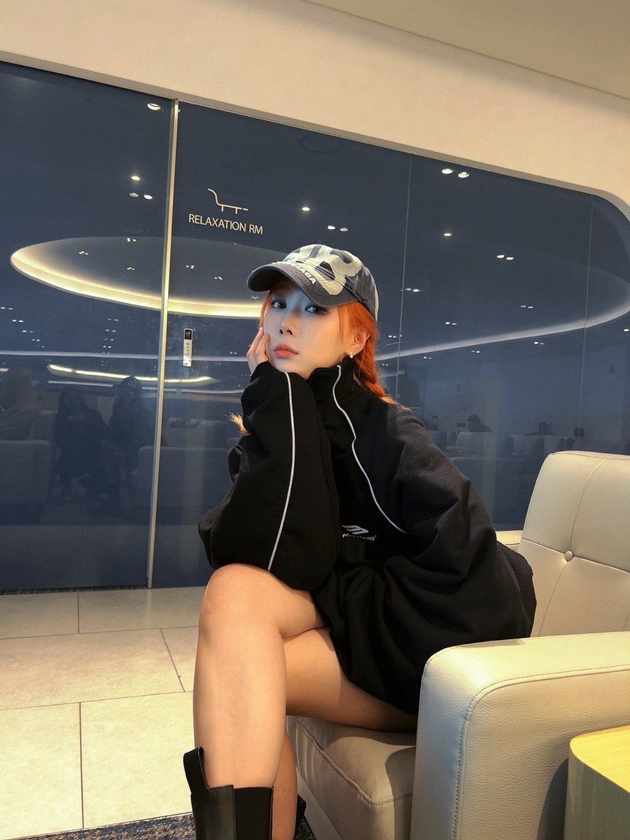 7_DREAMERS's tweet photo. 230227 #Handong 0.0_handong Instagram/Weibo Update (2/3)

✈️ It's started

Another start of a world tour journey🌪️

🔗 https://t.co/xvXVJb04cg
🔗 https://t.co/IC7N9MPMdj

#한동 #韩东
#드림캐쳐 #Dreamcatcher https://t.co/bdfu6mf1WW