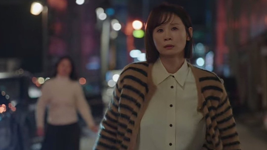 cbjungk's tweet photo. ESSA MULHER É TÃO CHATA, NAO SABE CUIDAR DA PRÓPRIA VIDA, A FILHA DELA É OUTRA, SINHÔ 

#CrashCourseInRomanceEp8 https://t.co/biNJorN2ED