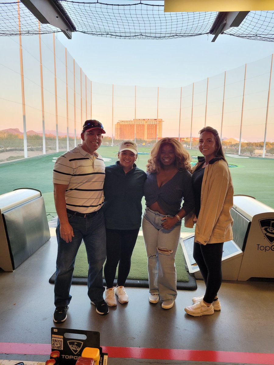 KBrash_RN's tweet photo. Travel nurses from @BannerHealth @BannerDesert 
@Topgolf 
#travelnursing
Nothing like time off to hit some golf balls.
#texas #Illinois #Florida #Pennsylvania https://t.co/YzJgUutIa5