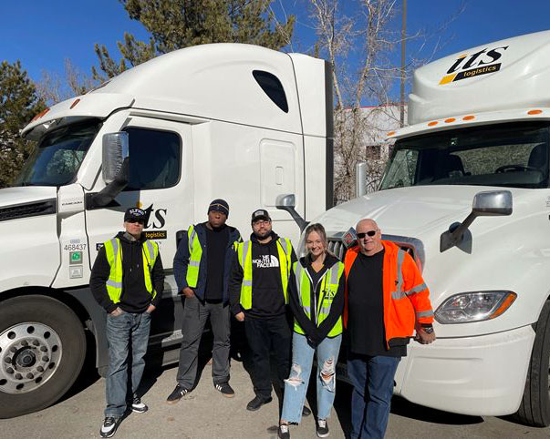 ITSLogisticsInc's tweet photo. Join us in welcoming Ashraf Abbas, Sakena Harris, Ed Jepson, Karen Jarnagin from our Indy campus, Kenneth Foster, Brian Horton, and Leonardo Molina to the #ITSLogistics family. Thanks to #drivertrainer Rob Pierce! We also had our new Fleet Safety Admin join us, Shelby Singleton! https://t.co/GJwf8T3GsV