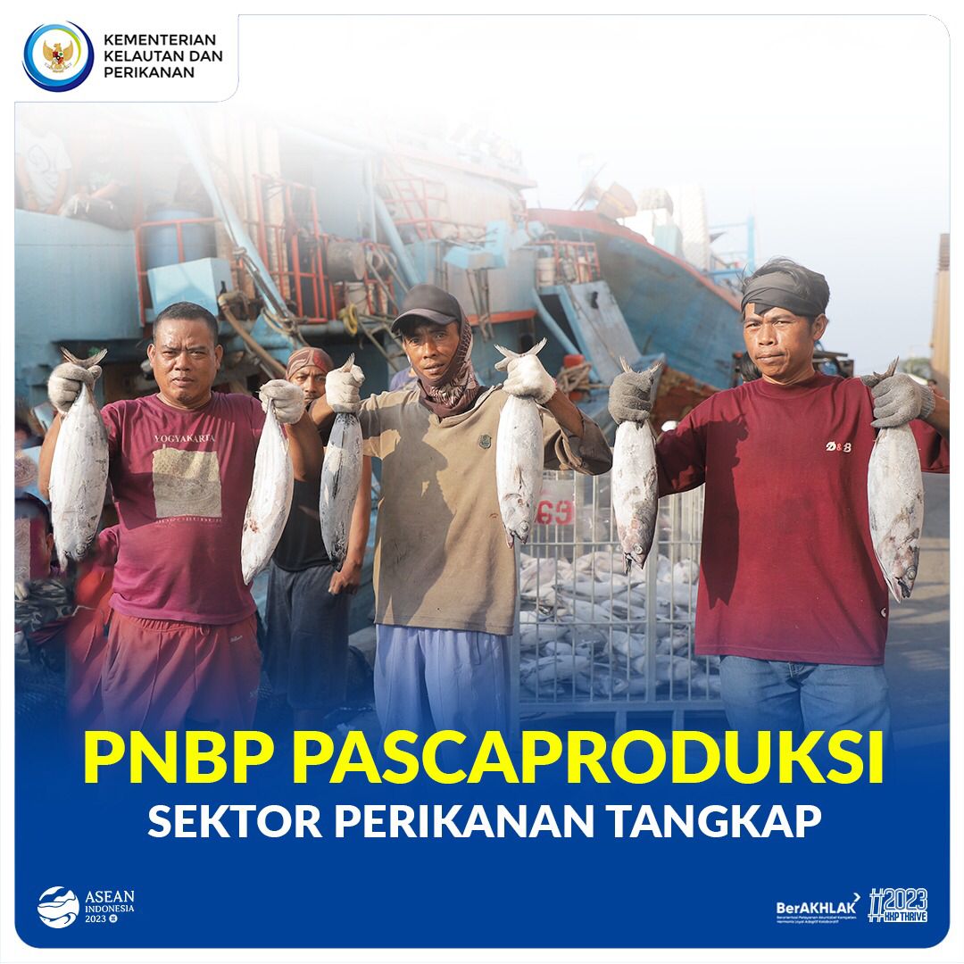 roumpbj_kkp's tweet photo. Halo #SahabatBahari, Kementerian Kelautan dan Perikanan selalu hadir untuk memajukan sektor KP yang dalam prosesnya memperhatikan setiap aspirasi nelayan, pelaku usaha, stakeholders, dan kamu pastinya 😬
 
#PNBPPascaproduksii  #SaktiWahyuTrenggono  #KKPHadirUntukNelayan https://t.co/iVPj9IZP5C