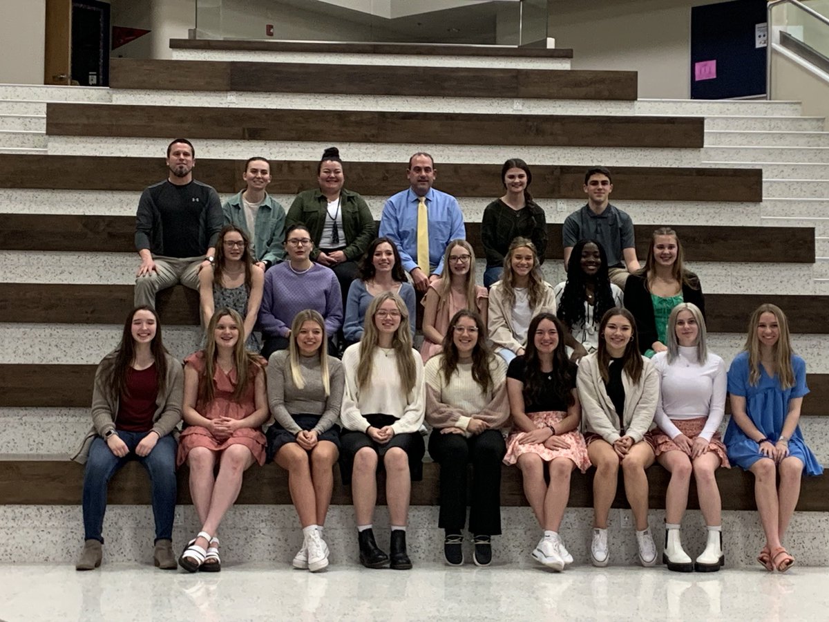 Coach_Lewman's tweet photo. End of season awards program this evening. Looking forward to seeing the growth they each can achieve…in their lives and also basketball. Great group of ladies! #EaglePride https://t.co/a8FXbBZFYO