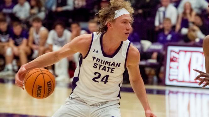 TP4PT's tweet photo. 🚨 Transfer Portal Spotlight

Elijah Hazekamp
6’5” 210
Guard
North Dakota/Truman State (D2)
1 Year of Eligibility Remaining

2022-23 Stats (28 Games):
📊 15 PPG, 8 RPG, 2 APG, 42 3P%

📶 80 Career Starts, 1100 Career Points.

#TP4PT #TransferPortal https://t.co/GvoTNjMJVY