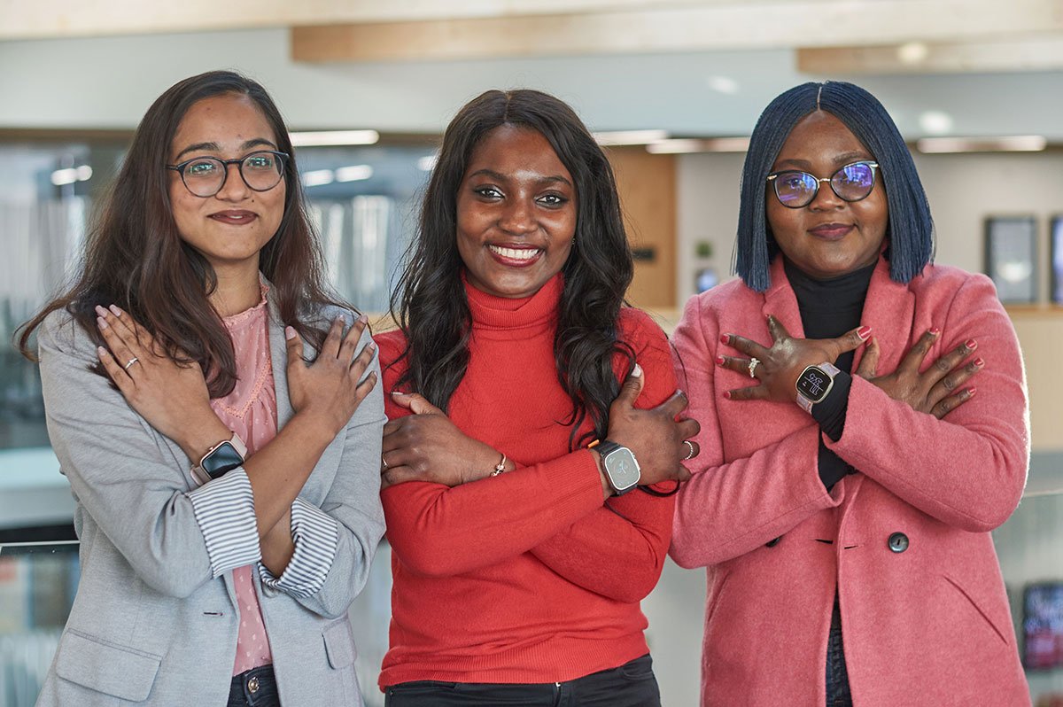 AnneMuyiwa's tweet photo. We want to include YOU in this year's IWD. As such, we invite you to participate in CGN Inspire to Excel's International Women's Day Programme.

There are 3 ways to participate.

#1 Strike an #EmbraceEquity pose and send image via DM. Attached images show you how.

#ExcelWithAnne https://t.co/iijIaAVk2h