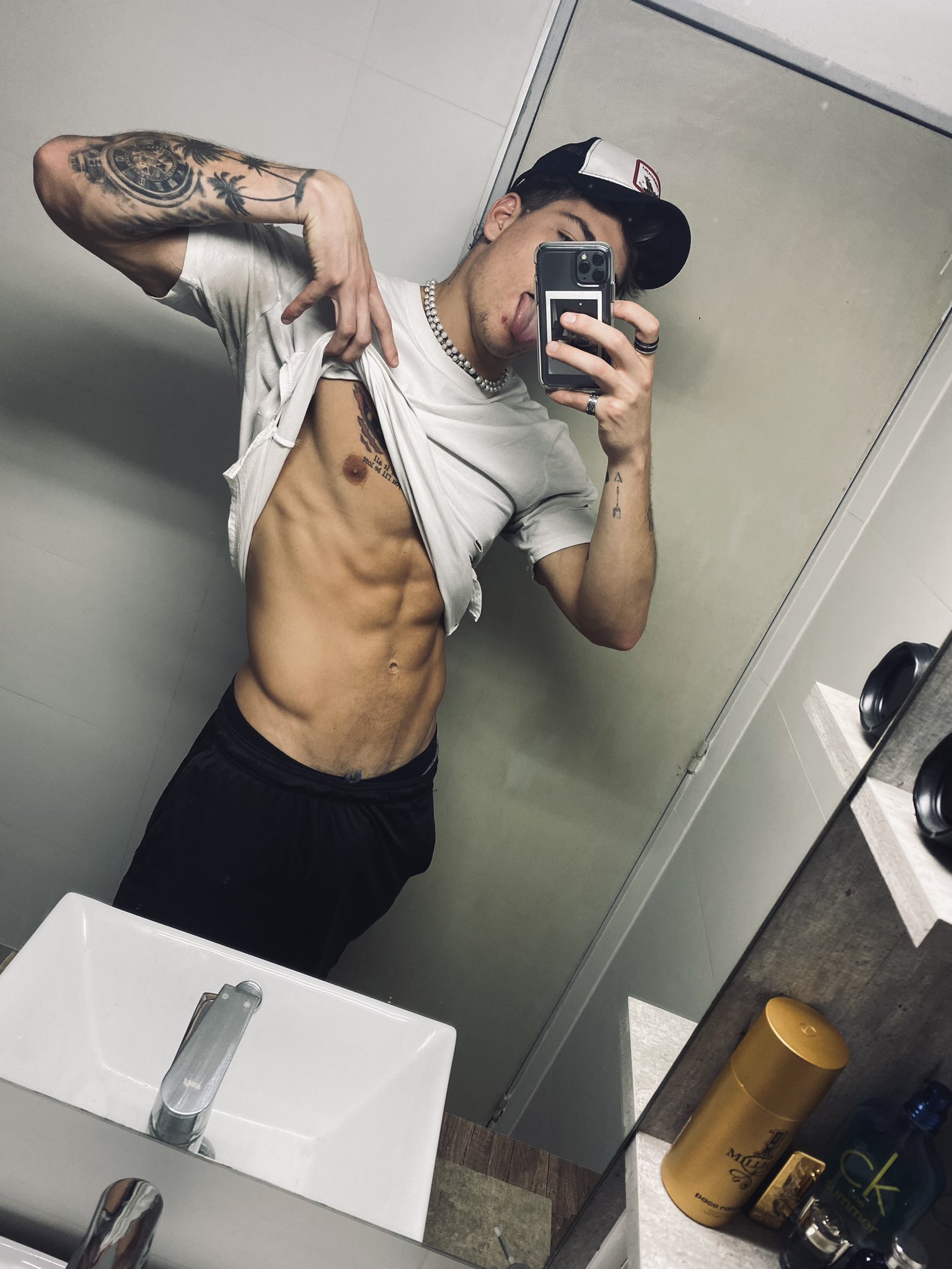 The Top 10 Sakimo Onlyfans Moments Of All Time - ekbphoe