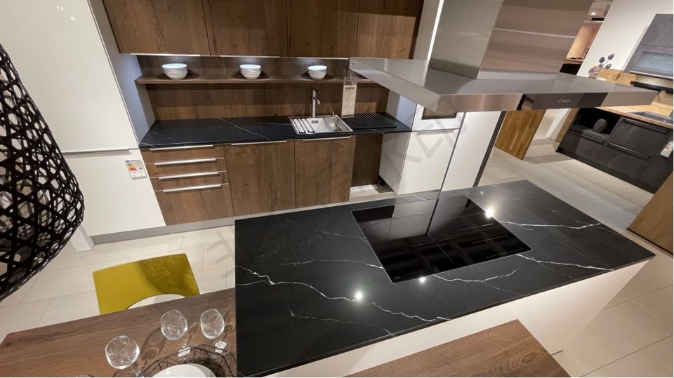 StoneLiuliu's tweet image. Nero Marquina by FASA Stone is simply fascinating. Its irregular white veins against dark base offer a noble pattern with endless aesthetic possibilities.