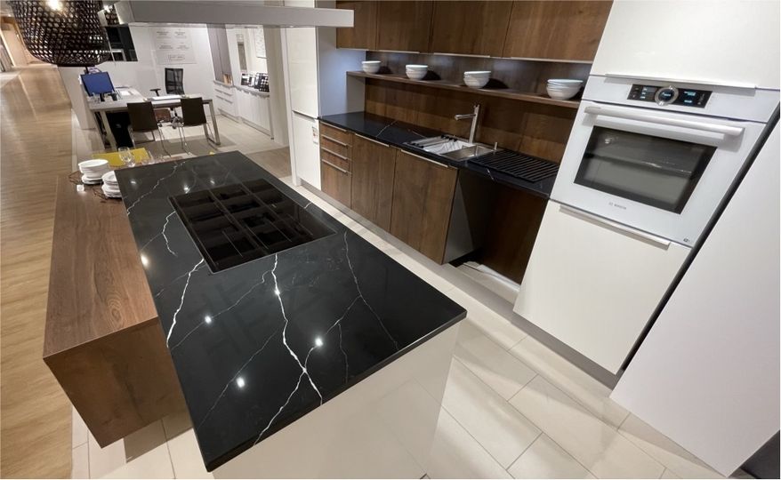 StoneLiuliu's tweet image. Nero Marquina by FASA Stone is simply fascinating. Its irregular white veins against dark base offer a noble pattern with endless aesthetic possibilities.