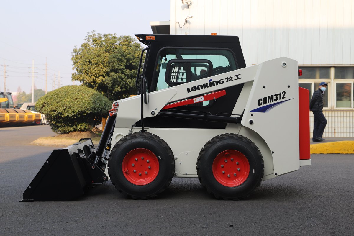 julieeesm's tweet photo. LONKING BRAND CDM312 Skid Steer Load
Bucket Capacity(m³):0.54
Rated Power(kw/rpm):63/2600
Advanced Hydraulic System
Low Effort Mechanical Servo Controls
Comfortable Operator Station
More Work Tools
pls contact us📞 https://t.co/Q8lXiu1oF4