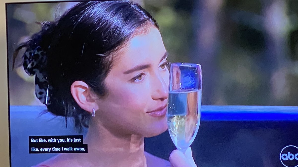 Ariel might be the most slept on character so far — that said, she’s way out of Zach’s league and will make a great bachelorette 

#bachelor #thebachelor