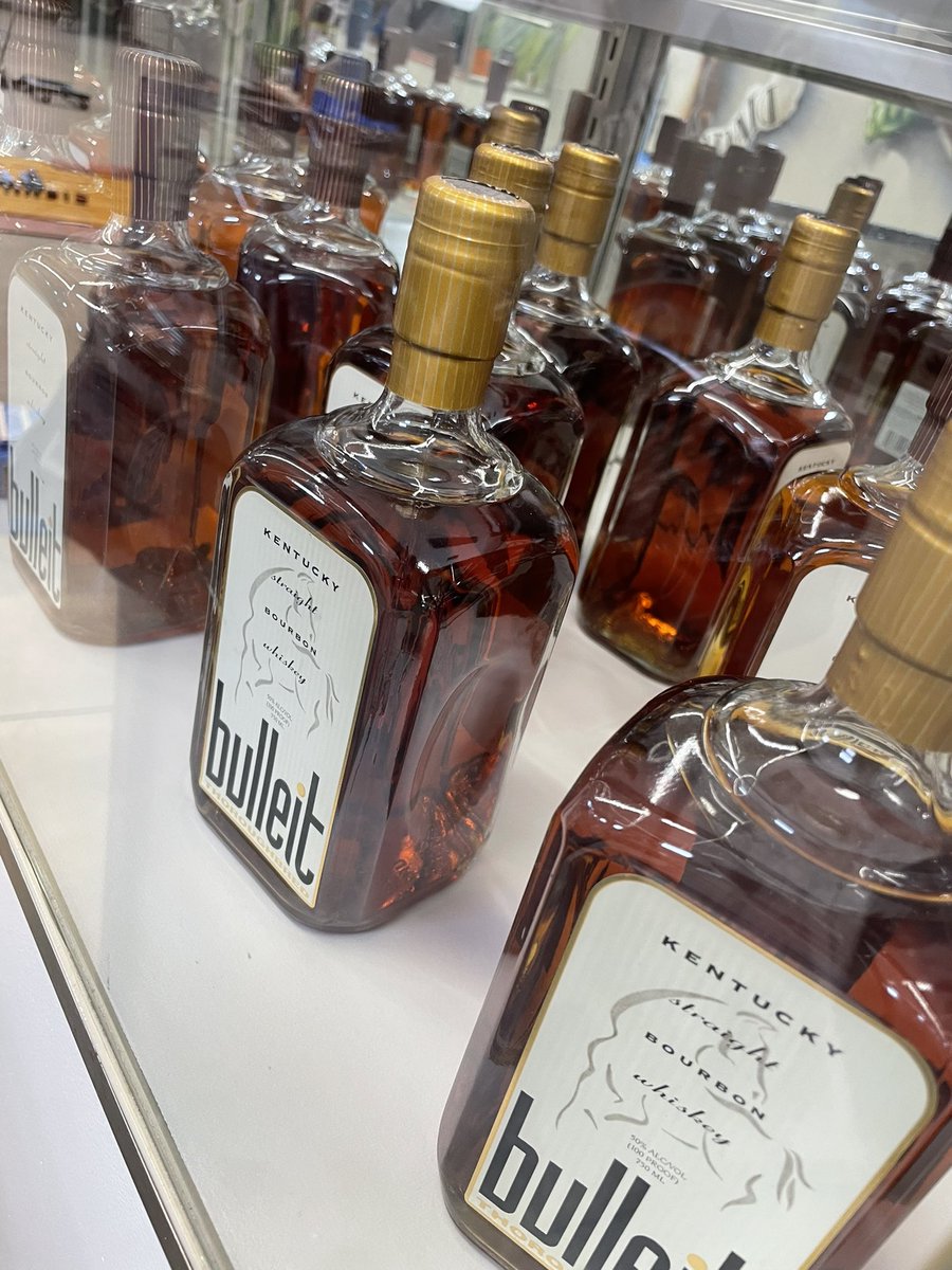 BulleitProof's tweet photo. Anyone know the dates of these #bulleit bottles? 🤔🧐😉 https://t.co/4N6swUQePy