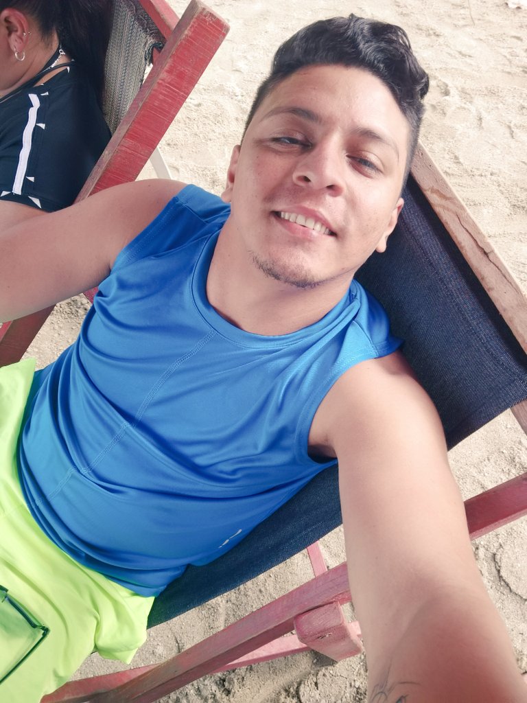 Gabriel97754831's tweet photo. En el mar donde la vida es más sabrosa 😎🤭 https://t.co/x9AUq7I4uL