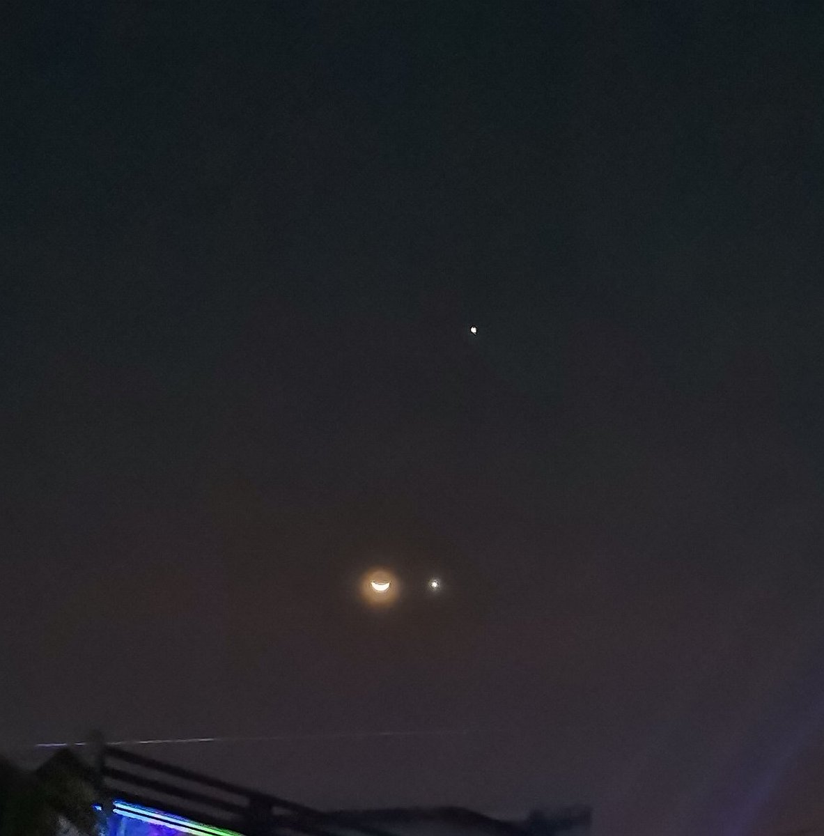 astrocamp_ph's tweet photo. Late Twit #3: #Conjunction of #Moon and #Venus 02/22/23 https://t.co/sy2Ms2bHqc