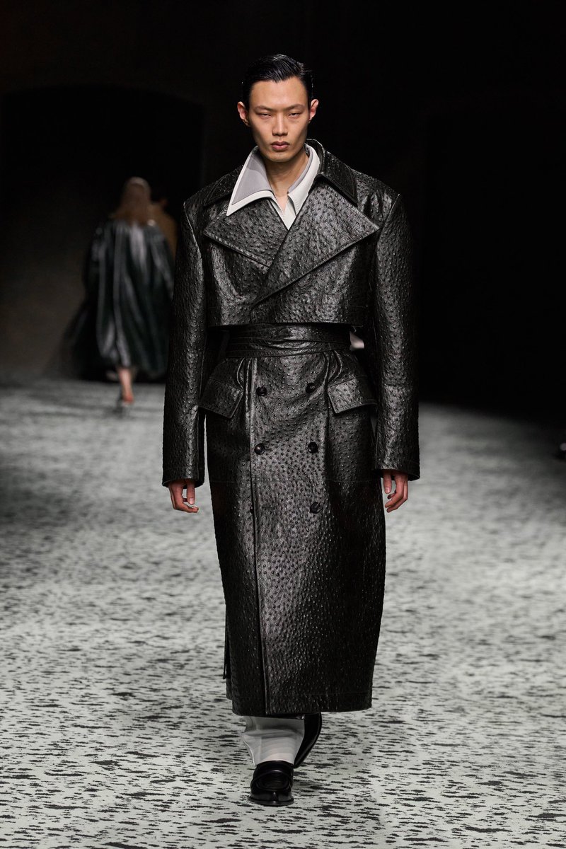 Alxcr's tweet photo. in search of sugar daddy willing to donate me all Bottega Veneta Winter 23.   thanks. https://t.co/ttvcfYrPno