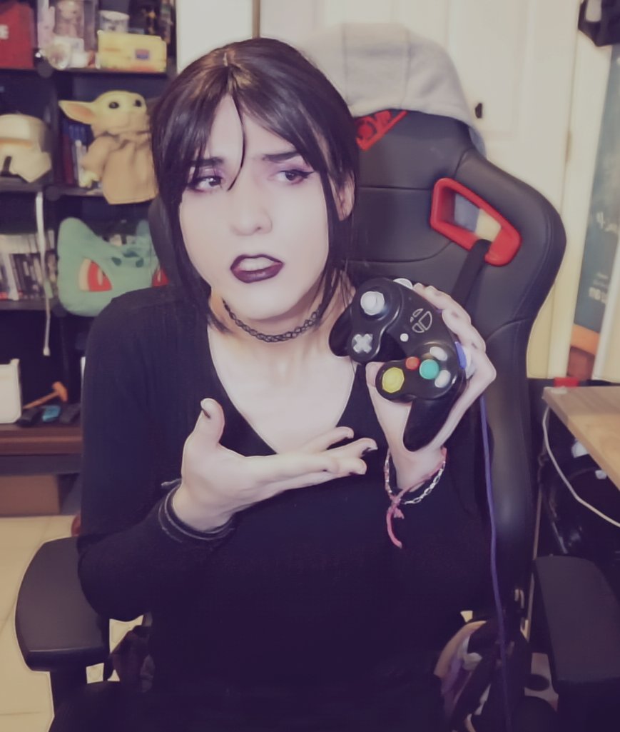 Hello, friends.

This is my new personal account. I'll post whatever is related specifically to me or the stuff I like (or otherwise). I play lots of Slippi, too! Code: DASH#330

For business inquiries and stuff related please find me in my business account: <a href="/DPro_MX/">DASH Productions</a>