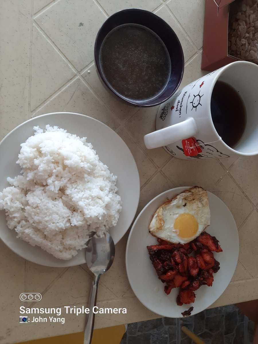 illeatworlds's tweet photo. Beef soup, rice, chicken tocino, fried egg, black tea.
It's a good life.
#breakthefeed https://t.co/58KJxdMkhI