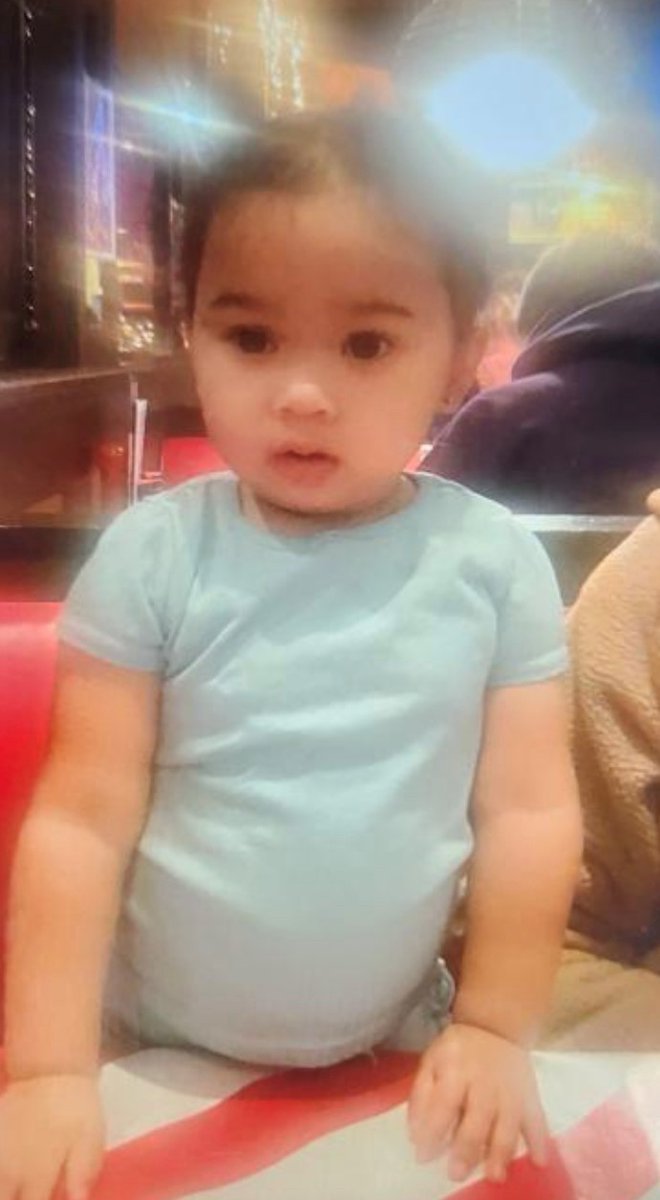 wbznewsradio's tweet photo. UPDATE: @MassStatePolice have released this photo of the young girl they say was abducted last hour in Lawrence.

Emma Buth is 22 months old. MSP says she is in a 2011 Honda Pilot, gray, MA plate 2MKK26. If you see this vehicle, call 911 immediately. https://t.co/OAVcWYsTtU