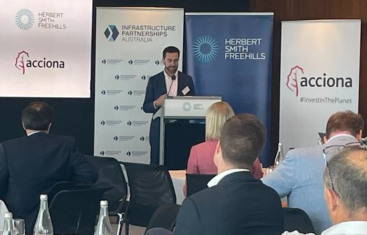 the_AEMC's tweet photo. @BennBarr1 today at @InfraPshipAust:
"As a rule maker we need to listen – we need to work with industry, investors, and governments to get it done. Sometimes that means disagreeing and saying things that are difficult. But it does mean truly listening." https://t.co/Rp4YhsYLUc