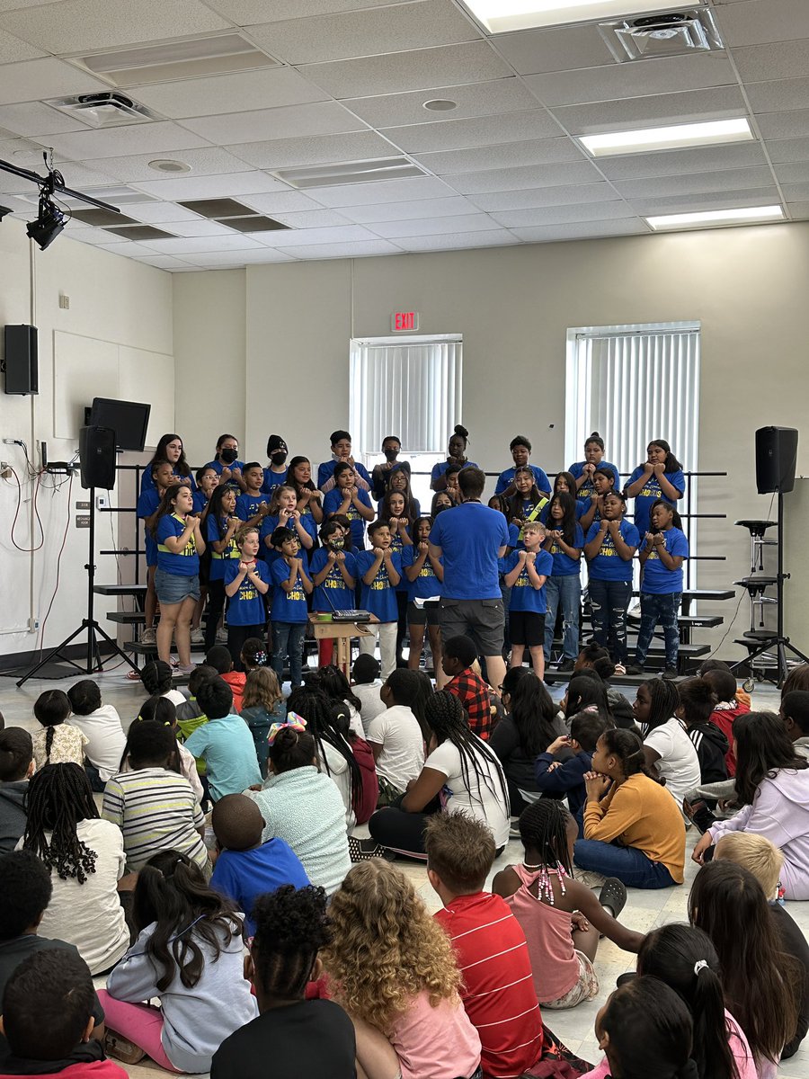 Jennifer Edelblute-Caggia tweet media