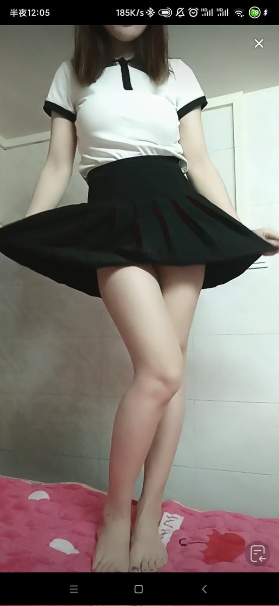 leg07butt's tweet photo. 现在的主播真的太卷了，睡前无聊刷一刷居然看到这尺度，正规平台也敢真空闪现！
#直播 #抖音 #Douyin https://t.co/jIYixx6PRN