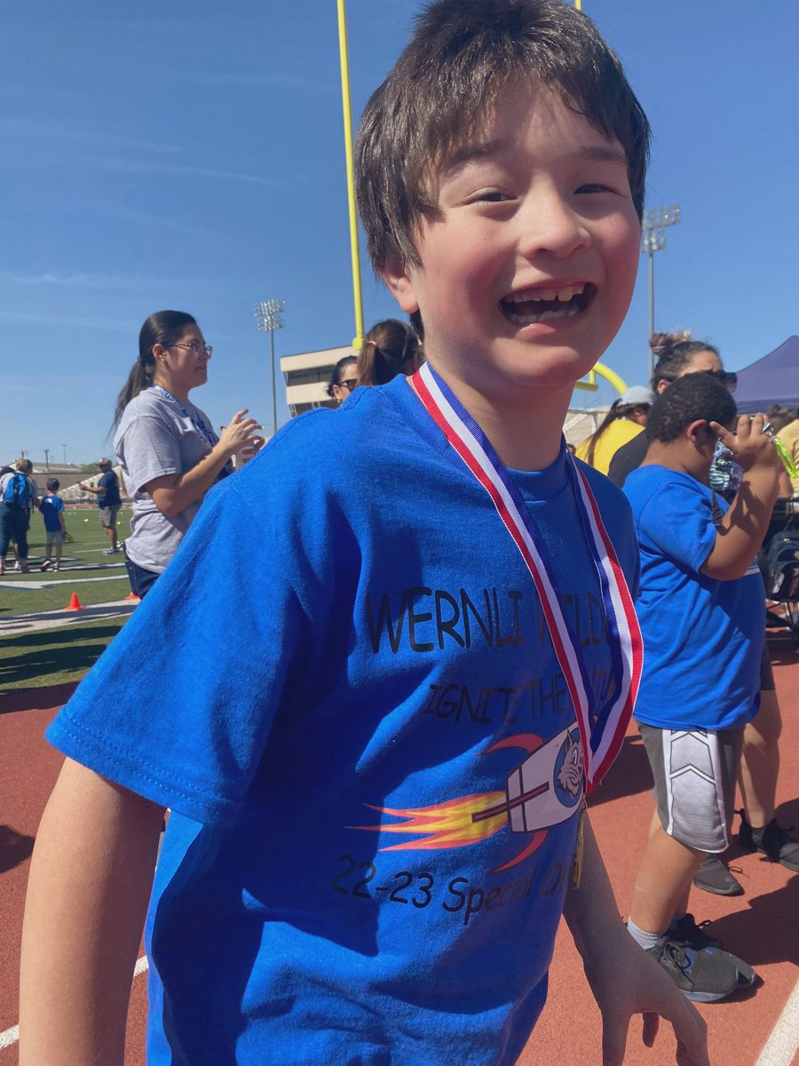 That beautiful smile melts my heart 🥰 so proud of you Noah 🐻 <a href="/NISDWernli/">Dr. Caroline Wernli Elementary School</a> <a href="/NISDSpOlympics/">NISDSpecialOlympics</a>