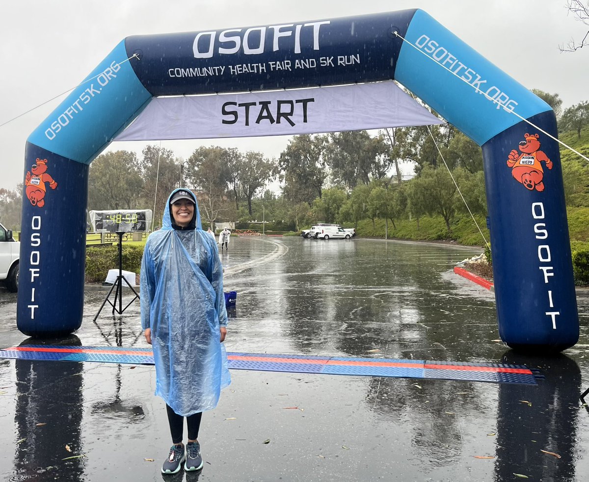 cvasquez4mvcc's tweet photo. It was cold, wet & rainy but nothing stopped the #OsoFit5k this weekend. I had a fun frozen finger time cheering on participants at the start/finish.
#missionviejo #givingbacktoyoursport https://t.co/SUML8vQbyO