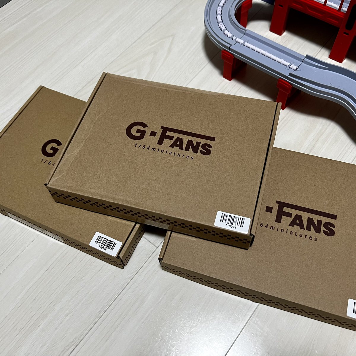 tomicaseisousya's tweet photo. これが…衝動買い…(ｸﾞﾌｯ

#トミカ #ゴミ収集車 #清掃車 #パッカー車 #トミカタウン #ジオラマ #GFans https://t.co/ACD0ejKHLW