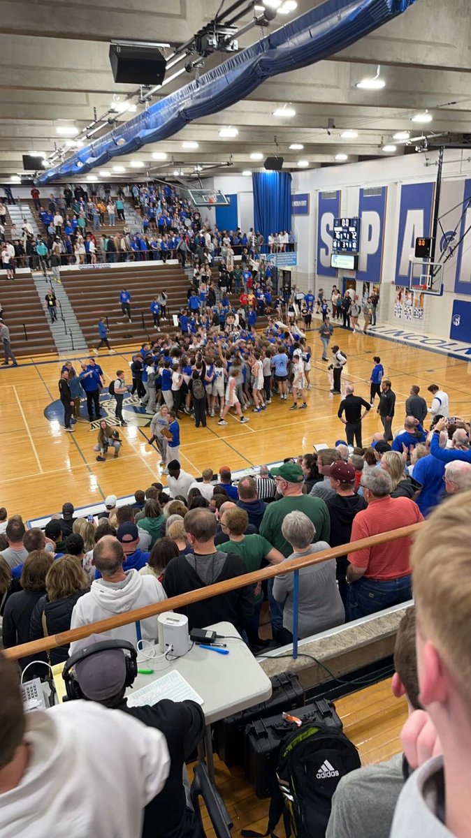 BarstoolSparts's tweet photo. Great day to be a spartan!!! Roll mf sparts, as always fuck southwest 😘 Next stop PBA 🤩🤩🤩 https://t.co/ypcSREKJLa