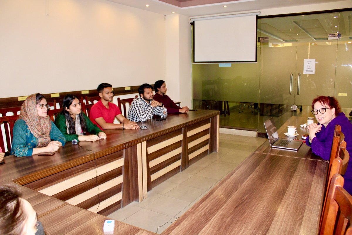 askafnankhan's tweet photo. #TeamGimara’s R&amp;D official visit to Lahore Medical and Dental College, #Lahore. Online learning &amp; talent attractions programs were some of the topics of major interest. 
—————
#research #finlandworks #talentboost #businessfinland #workinginland #onlinelearning https://t.co/xAmN5kRu0u