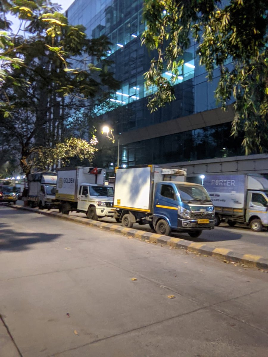 Chandivali Citizens Welfare Association (CCWA) (@chandivaliccwa) on Twitter photo Footpaths encroached by shops and Roads blocked by commercial vehicles at Adityavardhan Raheja Vihar road. <a href="/mybmc/">माझी Mumbai, आपली BMC</a> <a href="/MTPHereToHelp/">Mumbai Traffic Police</a> <a href="/mybmcWardL/">WARD L BMC</a> Footpaths encroached by shops and Roads blocked by commercial vehicles at Adityavardhan Raheja Vihar road. <a href="/mybmc/">माझी Mumbai, आपली BMC</a> <a href="/MTPHereToHelp/">Mumbai Traffic Police</a> <a href="/mybmcWardL/">WARD L BMC</a>