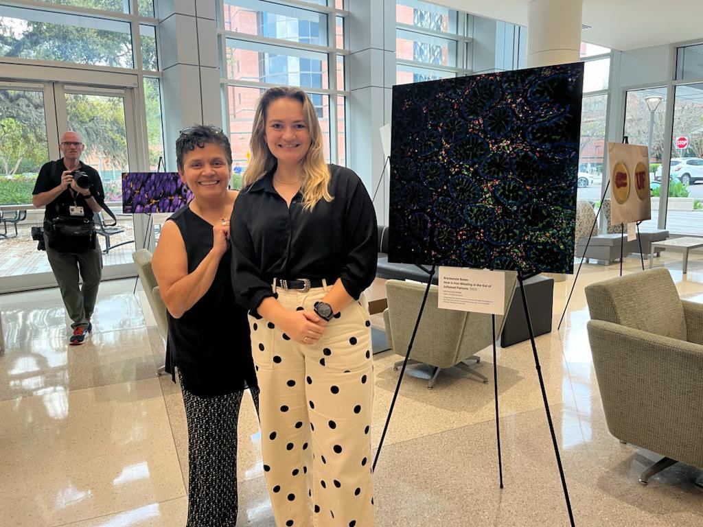 I could not be more proud of this #bigwheelintraining @Mack_bolen1 for her #researchasart entry of #humancolon to understand the relationship between #gutinflammation in #IBD and #Parkinsons risk w Dean Koch @AzraBihorac & her peers @KellyMenees @RebeccaWallings @LexRileyDiPaolo