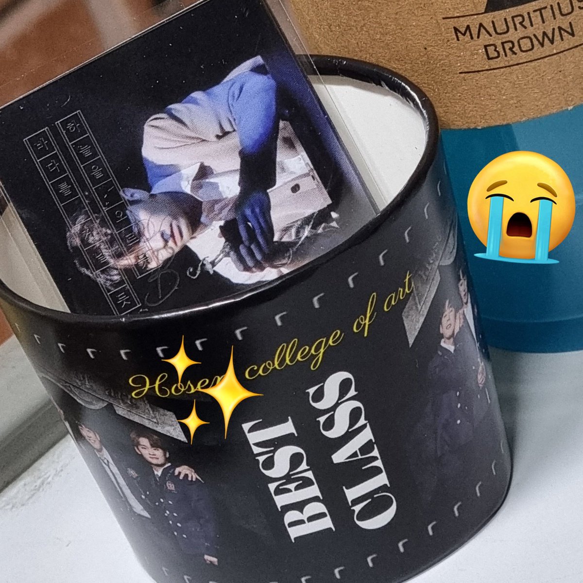 mstrtansd_'s tweet photo. 하... 가봤던 이벤트 카페 중에 손에 꼽게 예쁘고
정성이랑 애정 가득 느껴져서 더 행복했다🥹💕
얘들아 보고 싶어... 빨리 돌아와...
이왕이면 4년 전에 졸업한 학생들도 잡아오고...
#빨리_돌아올수록_이득이다
#떠나도_다시돌아오는_그것이_오연이다
#보고싶은것_봐야하는것 https://t.co/5nAhx3FUBr