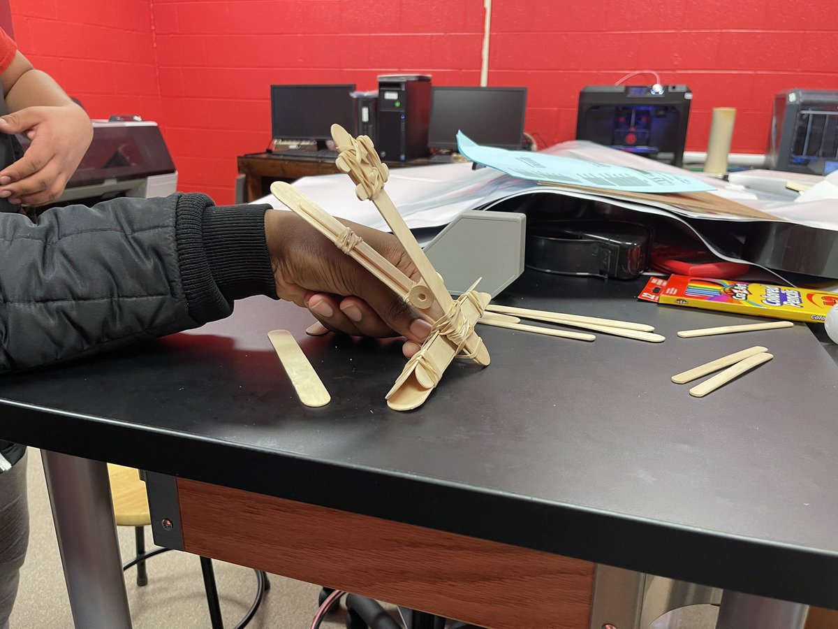 Another day, another catapult! Teaching design and estimating budgets for a product!
@IamCPS @HughesSTEMHS @drj_williams