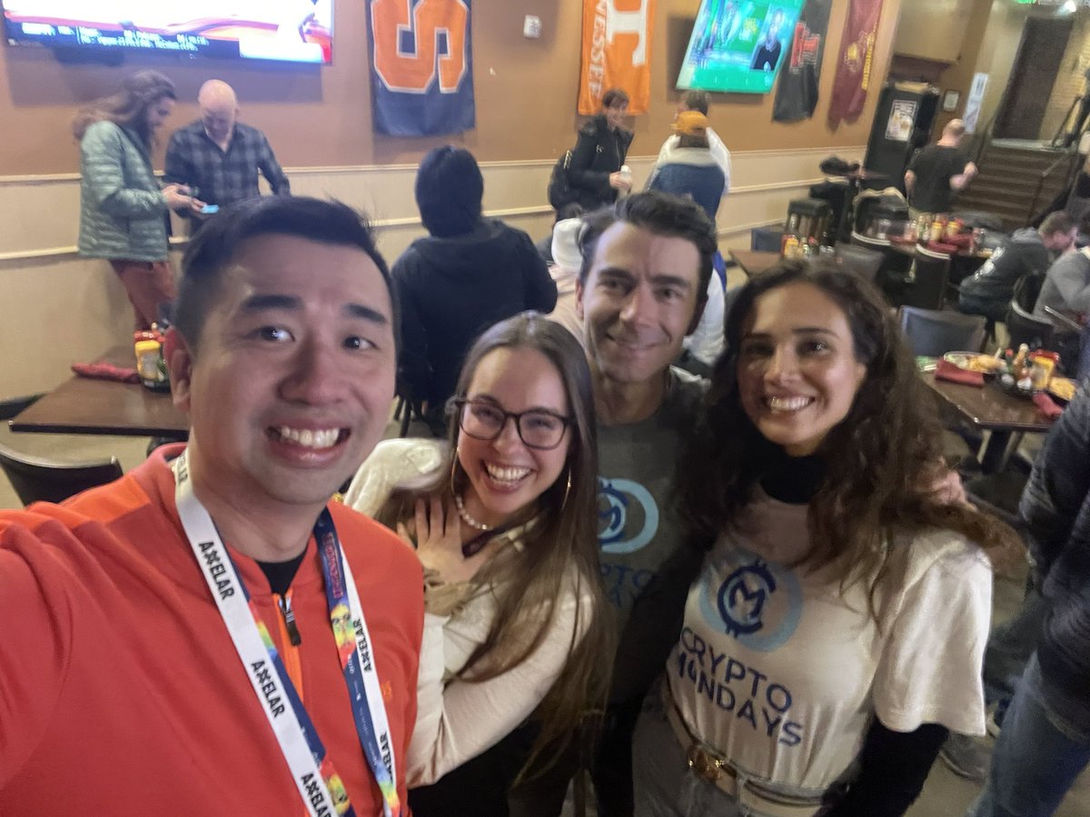 NFTfarming1's tweet photo. They are always crushing @Cryptomondays @NEARProtocol family @Johnlikes__ @elbafame @joannaorlova @mariekeflament @NEAR__NYC @BlockchainNFTC https://t.co/wIvTZ7VgVz