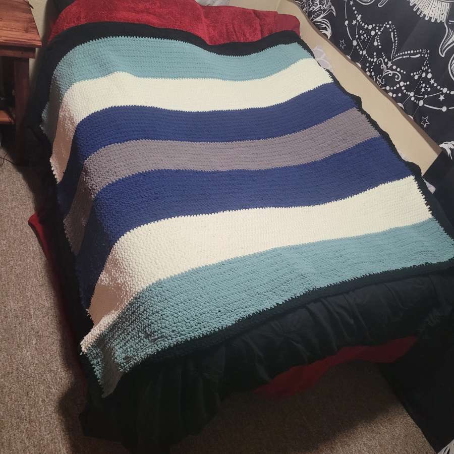 cutie_og's tweet photo. I crocheted a whole ass blanket for one of my friends for her birthmas gift. https://t.co/d0YNK9erWz