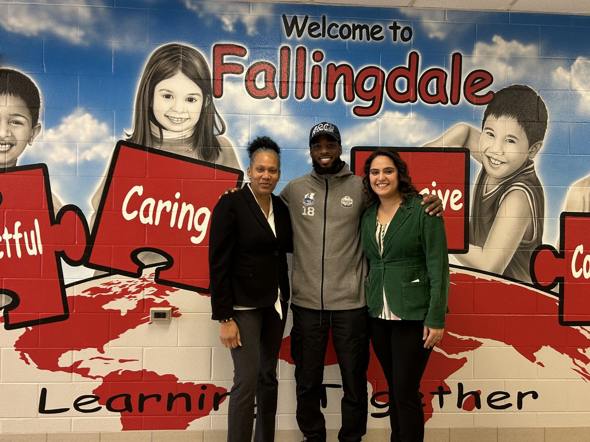 AndreaDewar's tweet photo. Thanks to Dejon Brissett who came out and inspired students and staff @FallingdalePS where we are #learningtogether https://t.co/u190ETx3W0