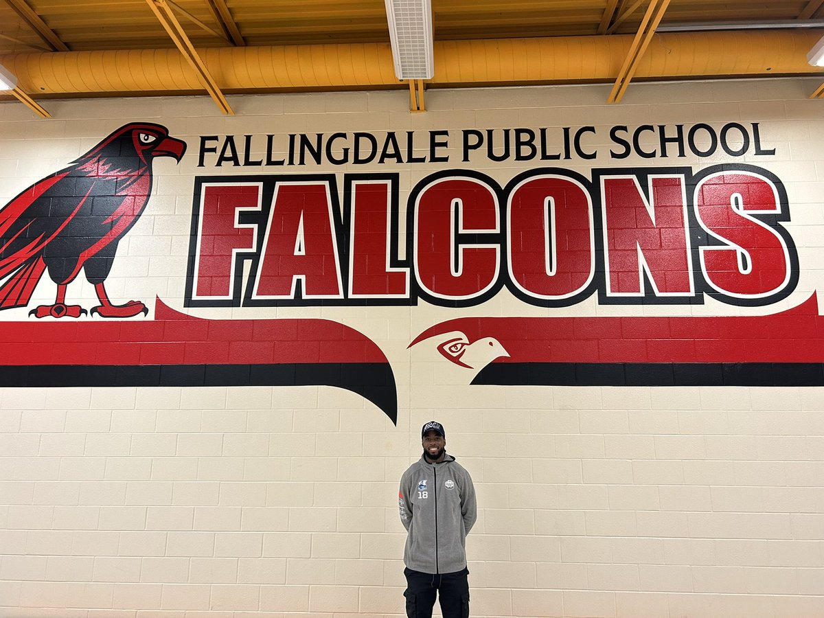 AndreaDewar's tweet photo. Thanks to Dejon Brissett who came out and inspired students and staff @FallingdalePS where we are #learningtogether https://t.co/u190ETx3W0