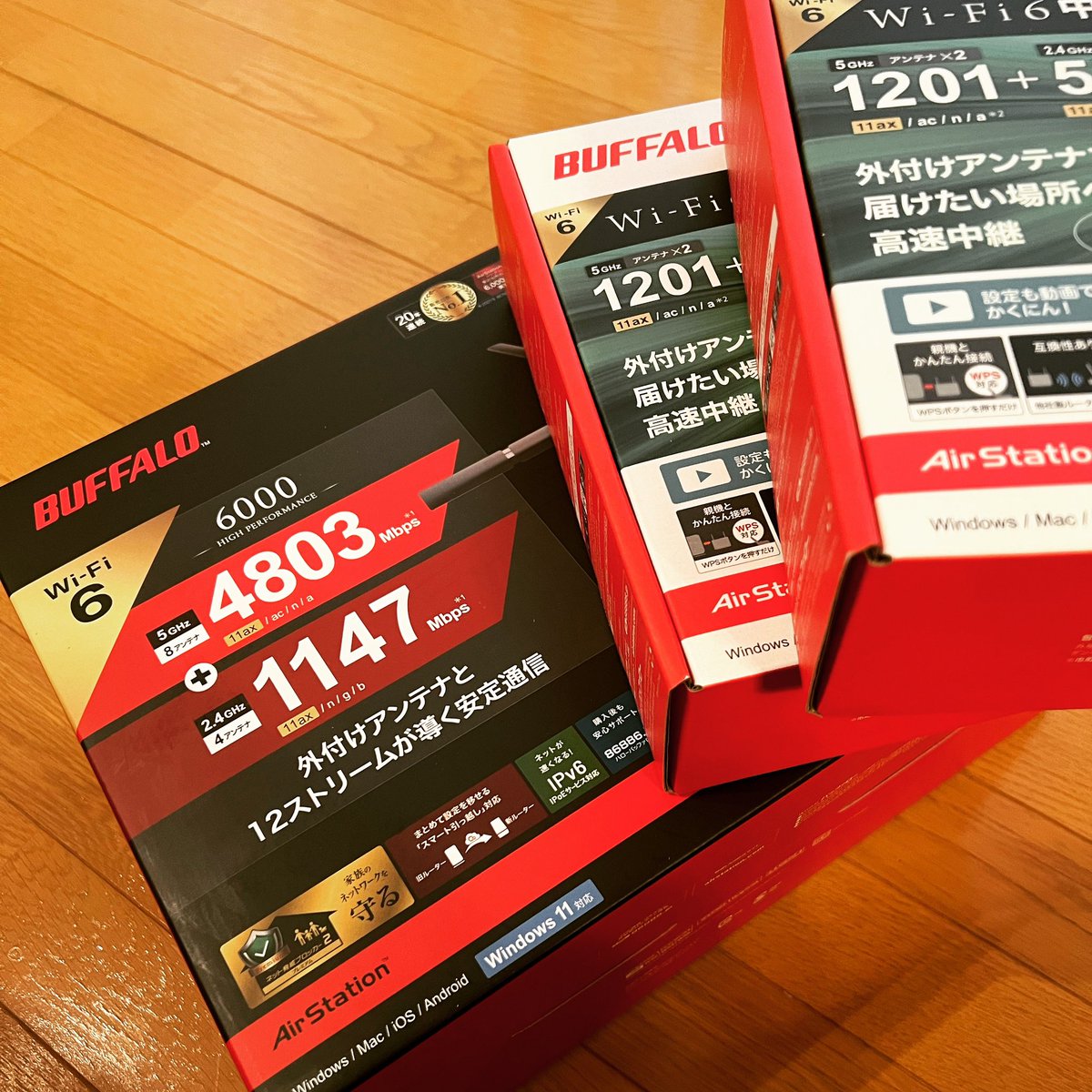 uesugihiroshi's tweet image. I bought a new wifi router and extender all at once. I now have the latest wifi environment. #wifi #wifirouter #wifiextender