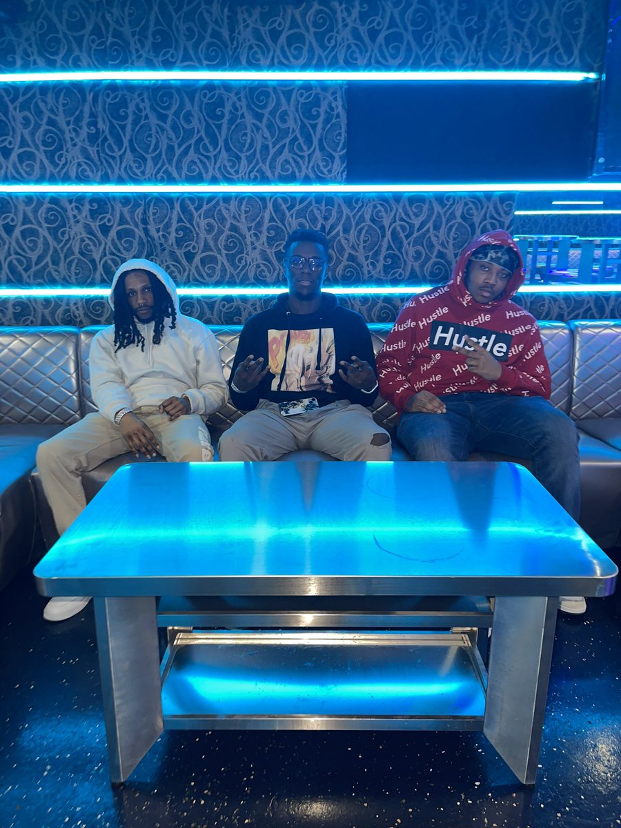 quisgees's tweet photo. Youngins on the come up no doubt💯. Shout out to all my peoples. We gettin it together. #3tf #quisgondakeys https://t.co/qUooG5GQP4