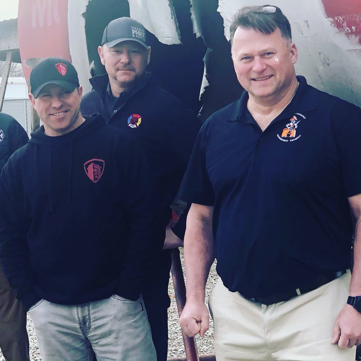 FirehouseTrain1's tweet photo. Teamwork makes the dream work!🙏
Thanks again to the team @HazmatandRescue for your expertise and technical rescue perspective during our Trench Rescue & Safety virtual program on Sunday morning. Always a pleasure to reconnect!🔥
#trenchrescue #guestinstructors #firefriends https://t.co/z2CWskdpdK