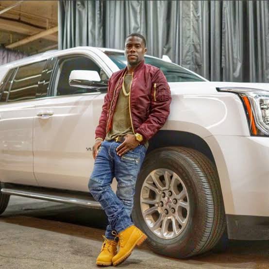 districtlazo's tweet image. When my parents hand down la mamalona to me