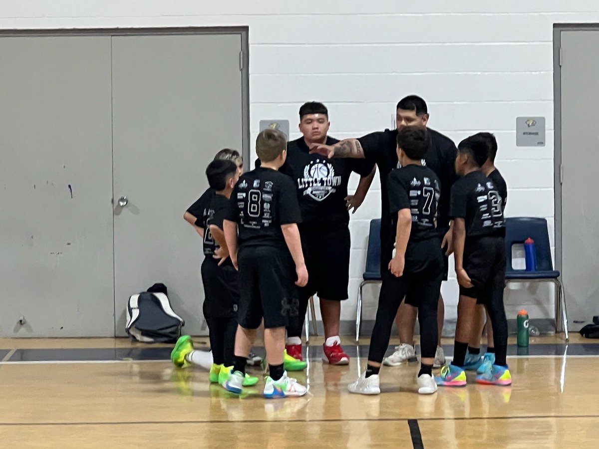 B_Traiiin72's tweet photo. 1st yr of coaching was GREAT! Szn came to an end as my boys &amp; I came up short yesterday in the playoffs after being the #1 seed.. We ended the season in 3rd place. 🥉I really hope I taught these boys more then just ball tho.🤞🏽❤️ 
Until next szn..Coach O. 🏀 #TeamMenace #4TheKids https://t.co/g3TZ6H1d0e