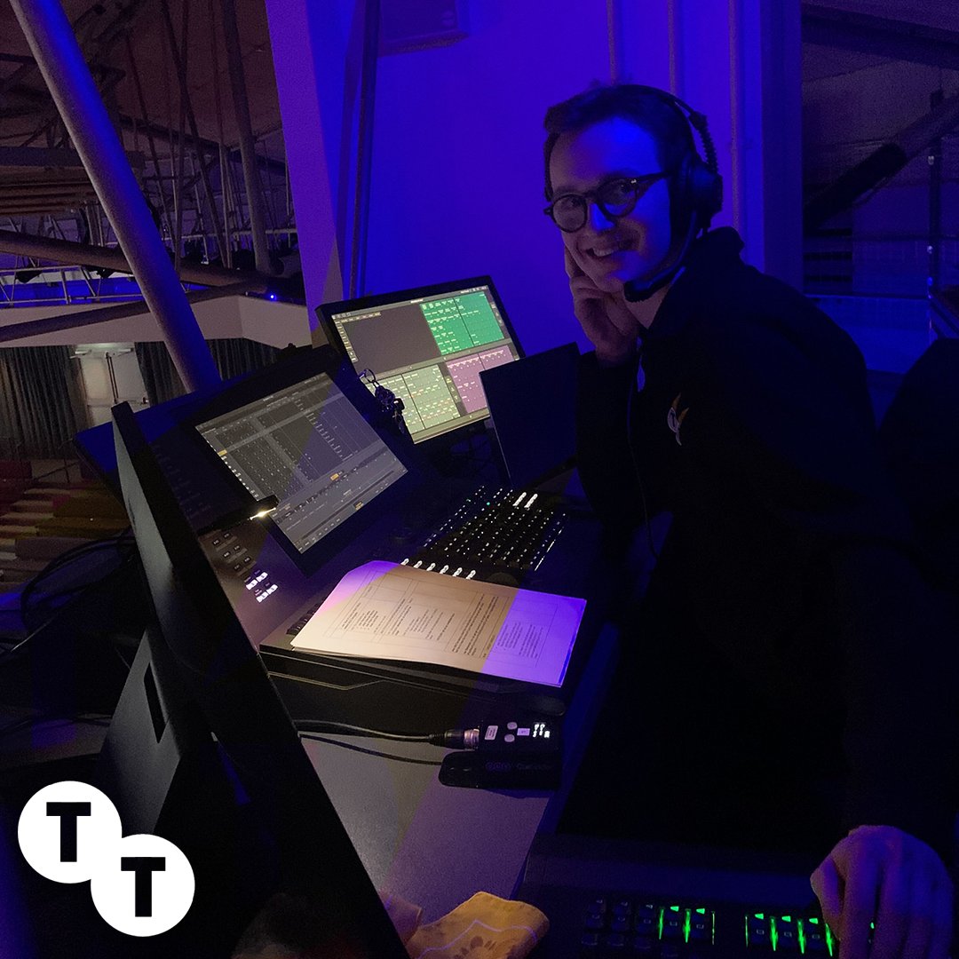 UoYTechSoc's tweet photo. Last weekend, @yorkunisu found its new SABBs and PTOs and we got to have fun helping with the event (and lending a hand at @ystv Live the night before). Congratulations to everyone involved 🥰 https://t.co/AclX0tdN0f
