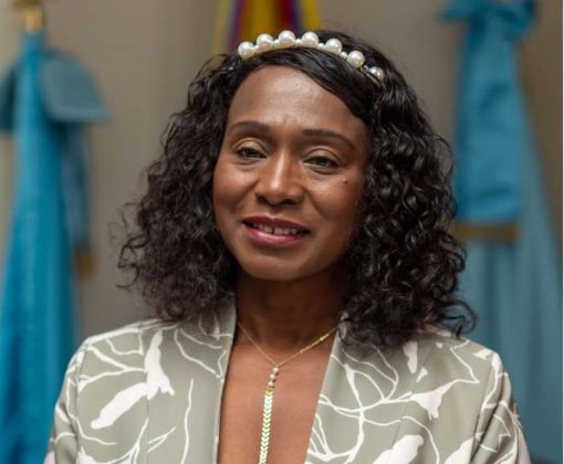 María Isabel Urrutia dijo en caracol que había muchas cosas raras en su ministerio y no se iba a callar por decir las cosas como son.