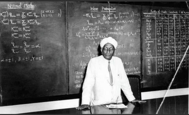 Humble tributes to eminent scientist,Nobel laureate and Bharat Ratna Shri #CVRaman on #NationalScienceDay, celebrated to mark the discovery of #RamanEffect. His pioneering work in physics & other scientific achievements will continue to inspire scientists and students. 🙏🏻