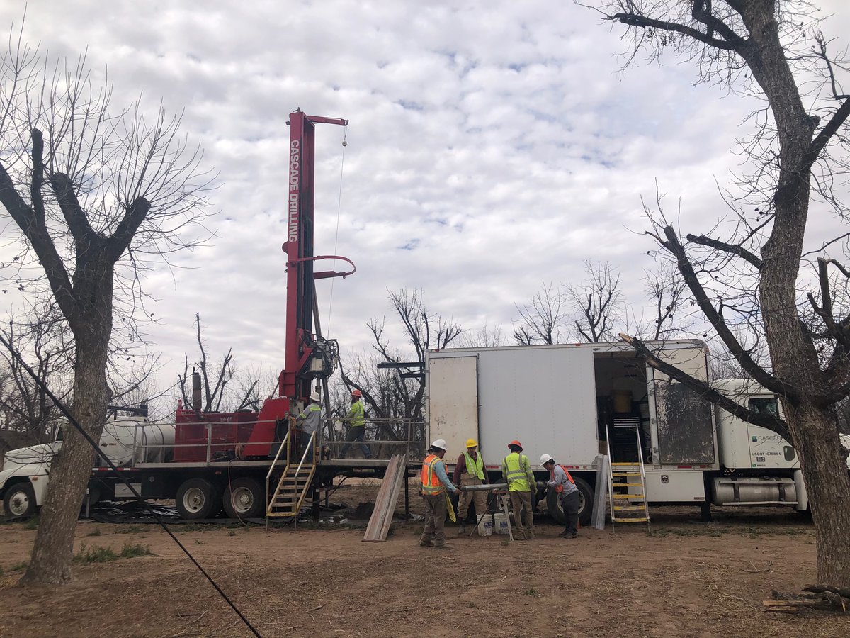Sonic drilling at the Ag site, TX <a href="/DrylandCZ/">Dryland Critical Zone</a> to understand the recharge during irrigation and mobility of salts, nutrients and metals. <a href="/LinMa15/">Lin Ma</a> <a href="/anthonydn/">Anthony Darrouzet-Nardi</a>