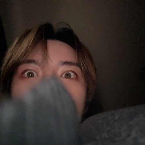 txt_sarangdan2's tweet photo. 화들짝 놀란 범규 😱 https://t.co/kMiGMSnaDU