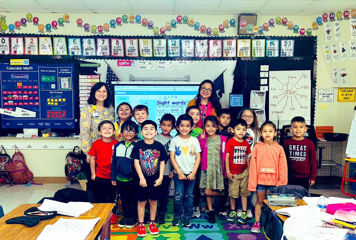 ZoniLOPEZ's tweet photo. Tiger time is always so much fun! It was wonderful to cover Mrs. Mendez’s kinder class  @YeagerES for @admissions_sss @CCISD #thankateacher ♥️🐯Story time, think pair share, and heart word talks! https://t.co/SQJykqQaKb