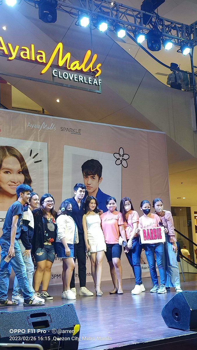 xiumin_girl99's tweet photo. Ngayon lang ako nagvolunteer for games sa mall shows at usually di ako naglalaro kasi lampa ako π pero para sayo @davidlicauco at @dealwithBARBIE gagawin ko siyaβ€
#FiLayThanksgivingEvent #FiLay https://t.co/7Xln2RdDYP