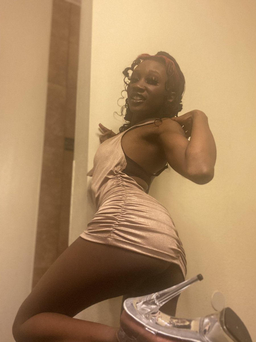 aquafina3634's tweet photo. https://t.co/RNUhcpLm0x 

#AvailableForHookUps  #sexy #onlyfansbabe #ebony #BBTitans https://t.co/HWuiBYdh84