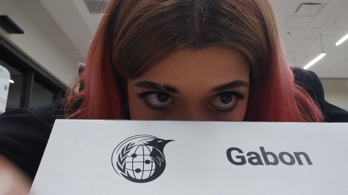 frogsspaghetti's tweet photo. gabon af https://t.co/3pIfmfVD5q